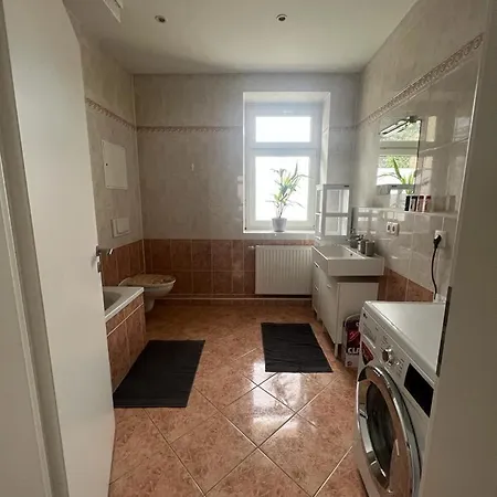 Moderne 3-zimmer Monteurswohnung Bis 6 Personen Im Leipziger Sueden - Knautkleeberg Apartman *
